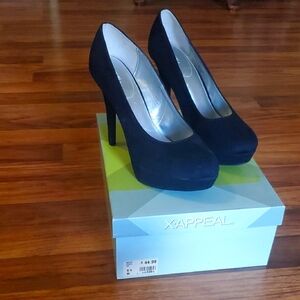 Xappeal Size 9 1/2 Heels